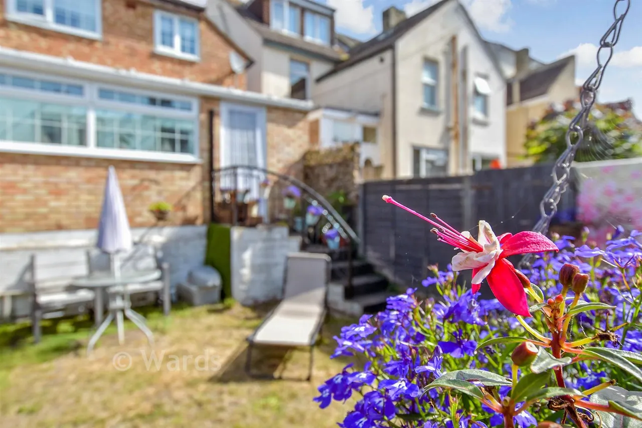 Warren Road, Folkestone, CT19, photo 2