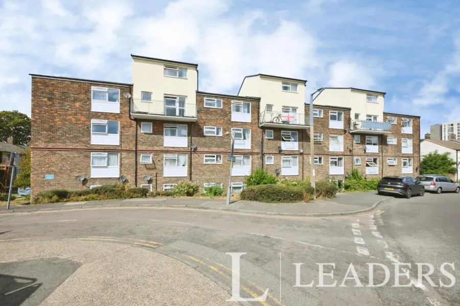 1 bed flat to rent, Conyers, Harlow, CM20