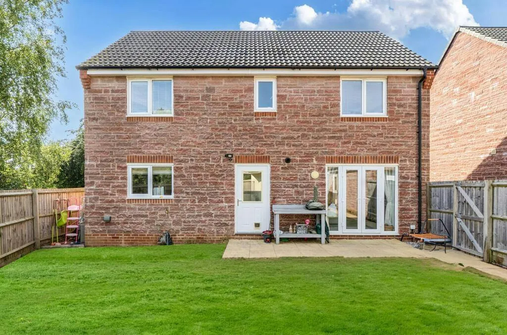Colliers Gardens, Backwell, BS48, photo 15