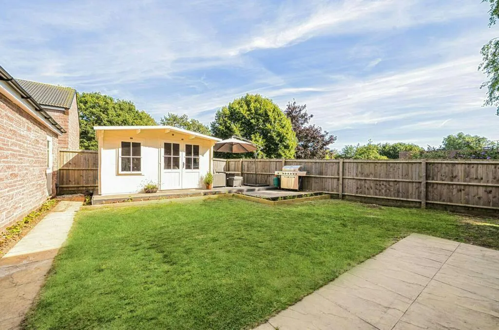 Colliers Gardens, Backwell, BS48, photo 4