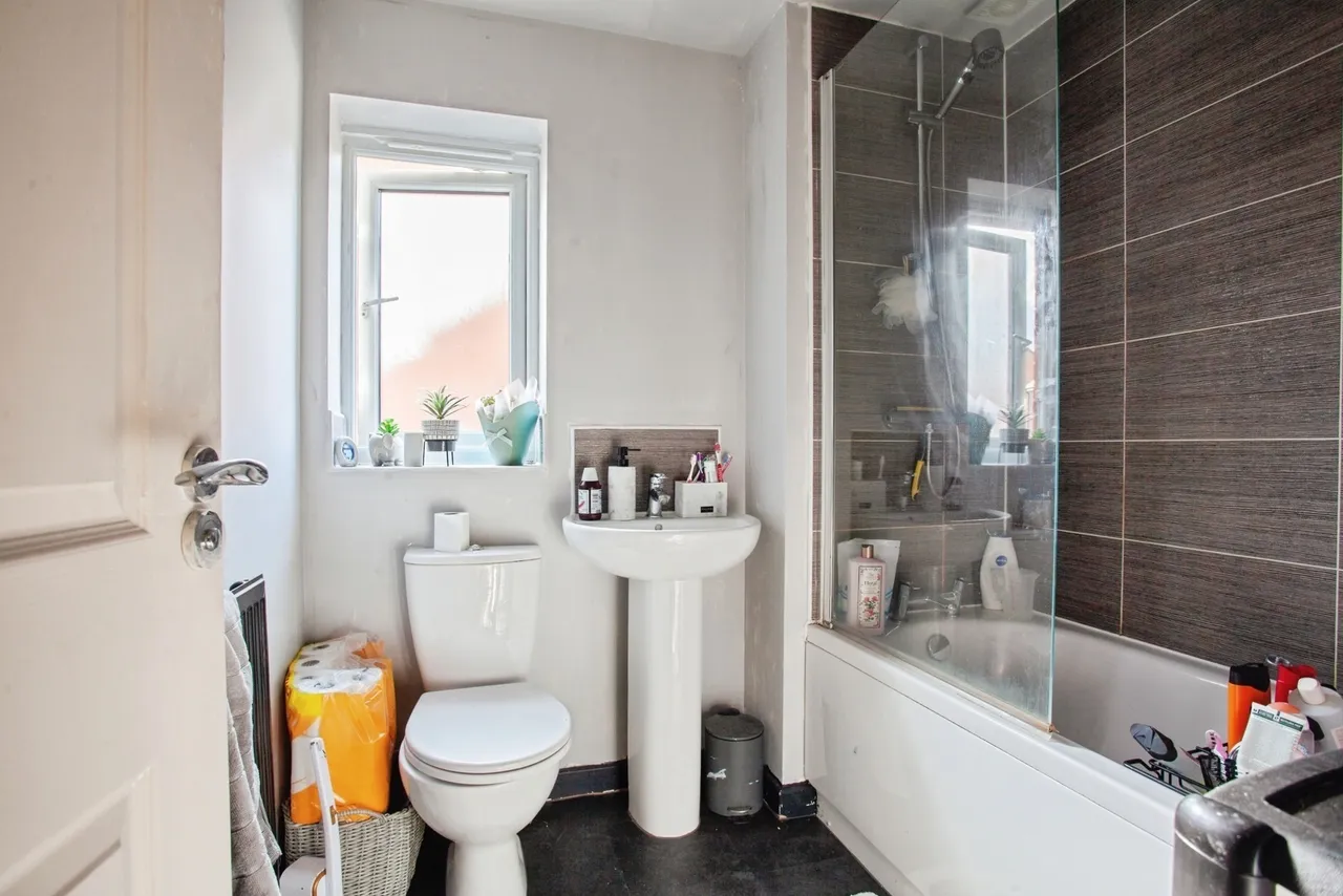 Dove Lane, Woodlands, Doncaster, South Yorkshire, DN6, photo 12