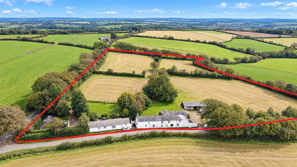 9 bed house for sale, Launceston, PL15