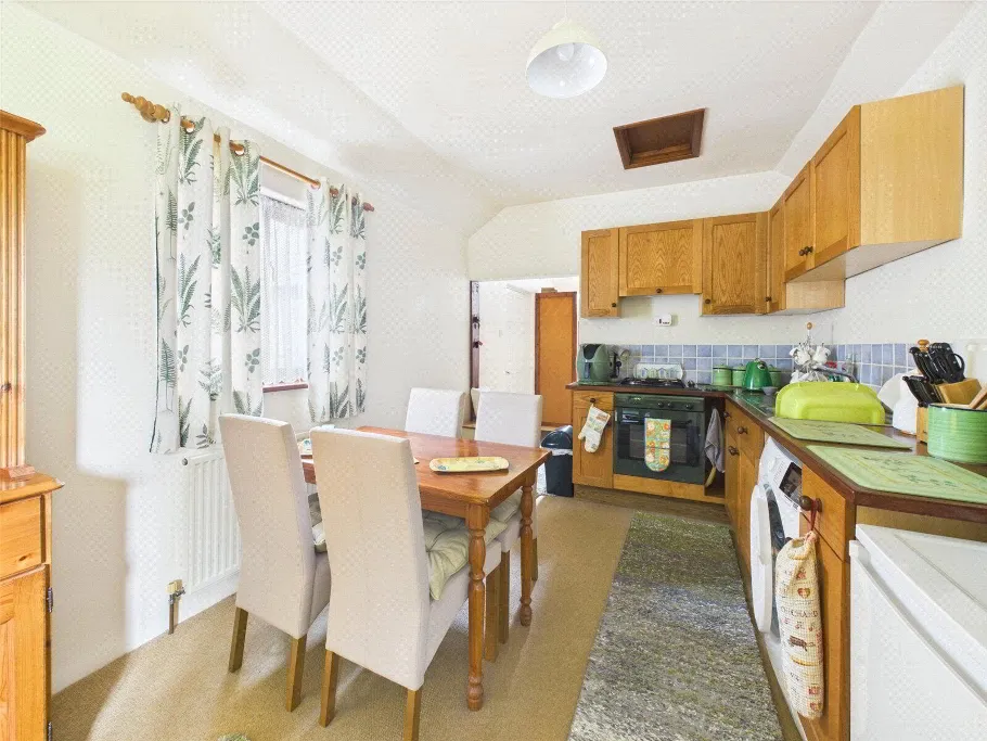 Launceston, PL15, photo 34