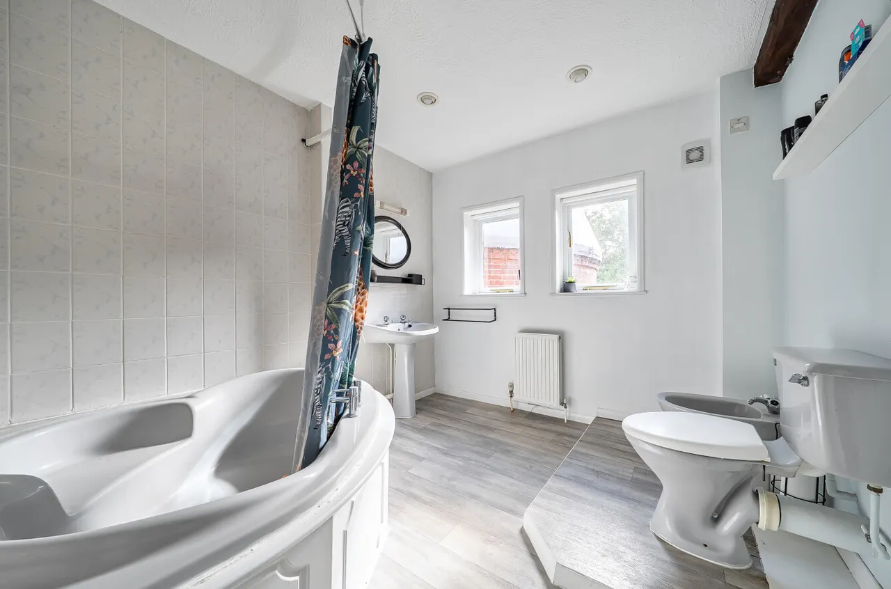 Badsell Road, Five Oak Green, TN12, photo 17