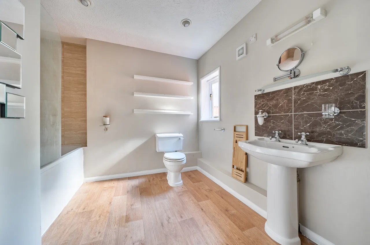 Badsell Road, Five Oak Green, TN12, photo 18