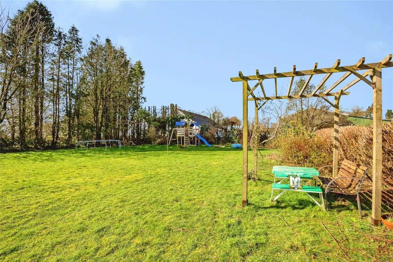 Cwmsychpant, Llanybydder, SA40, photo 38