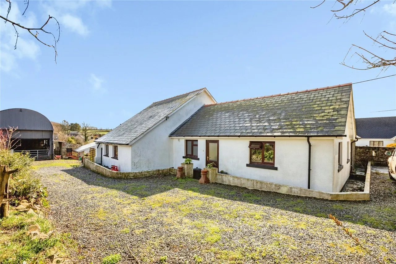 Cwmsychpant, Llanybydder, SA40, photo 26