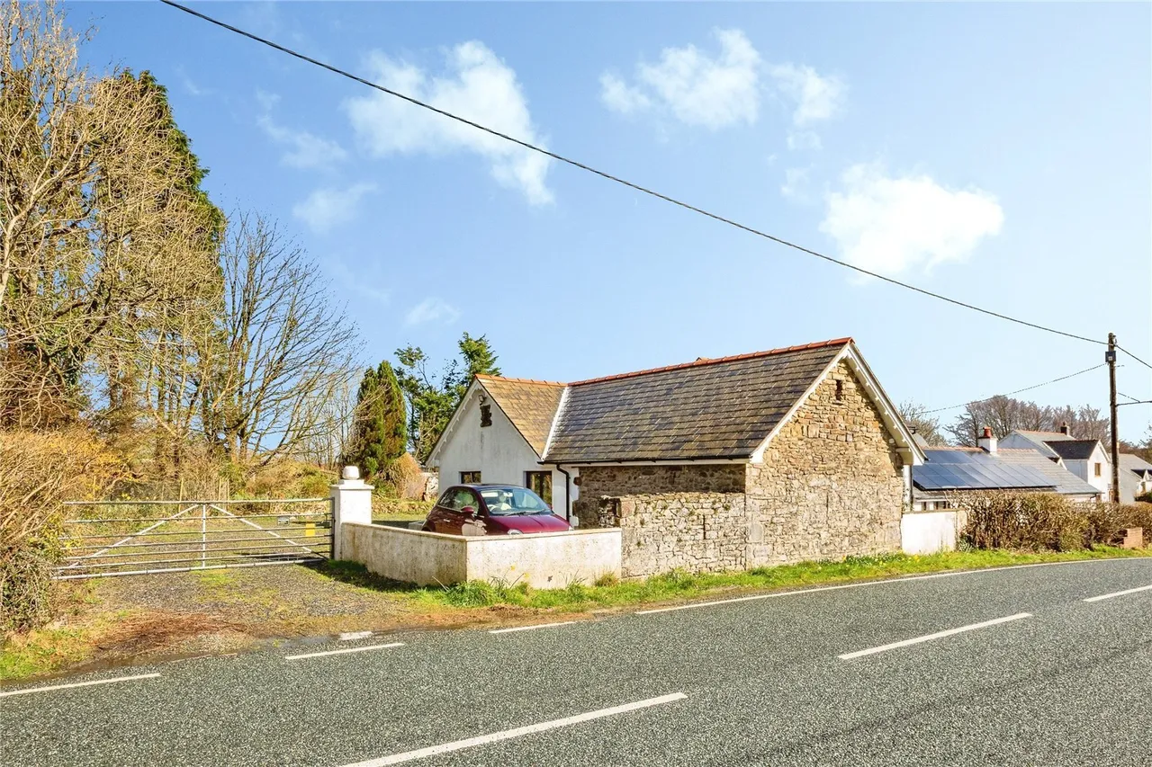 Cwmsychpant, Llanybydder, SA40, photo 25