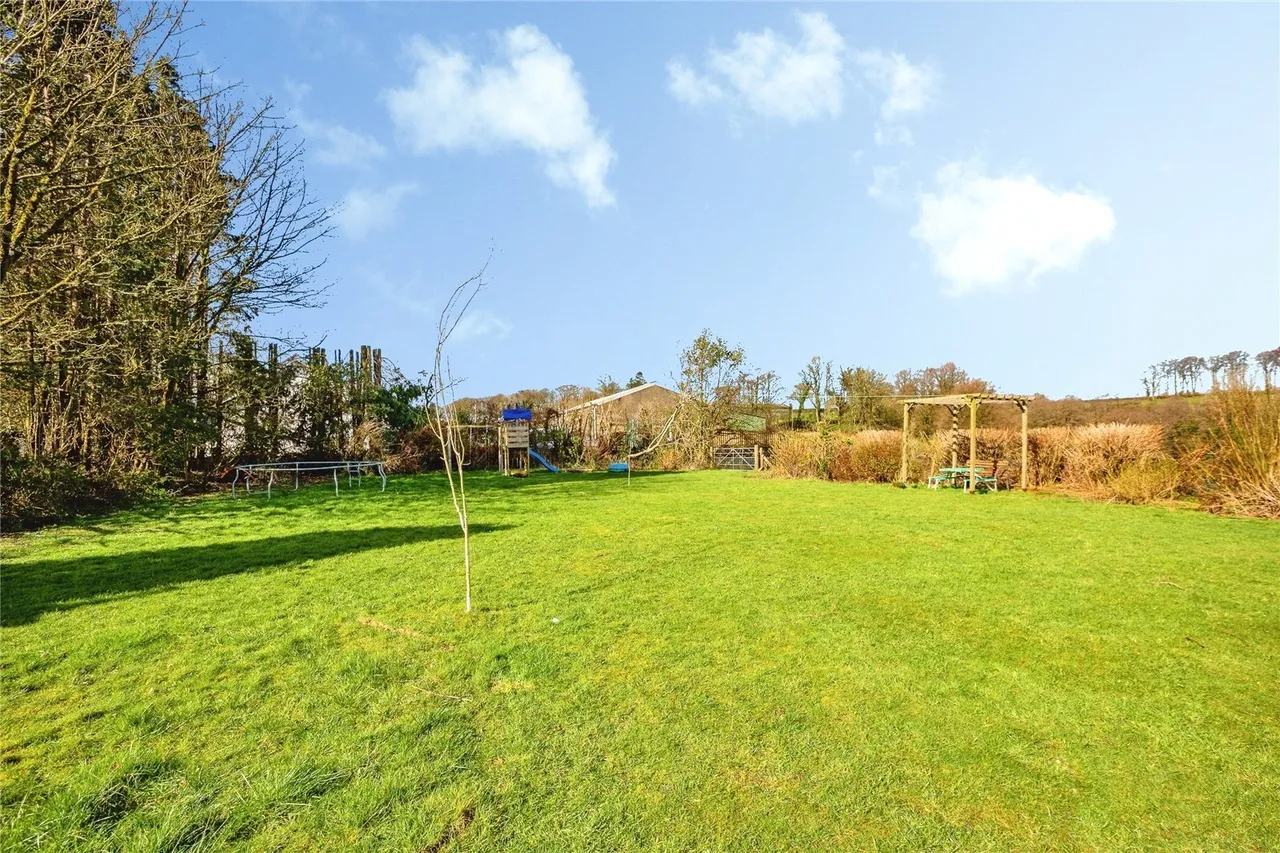 Cwmsychpant, Llanybydder, SA40, photo 35