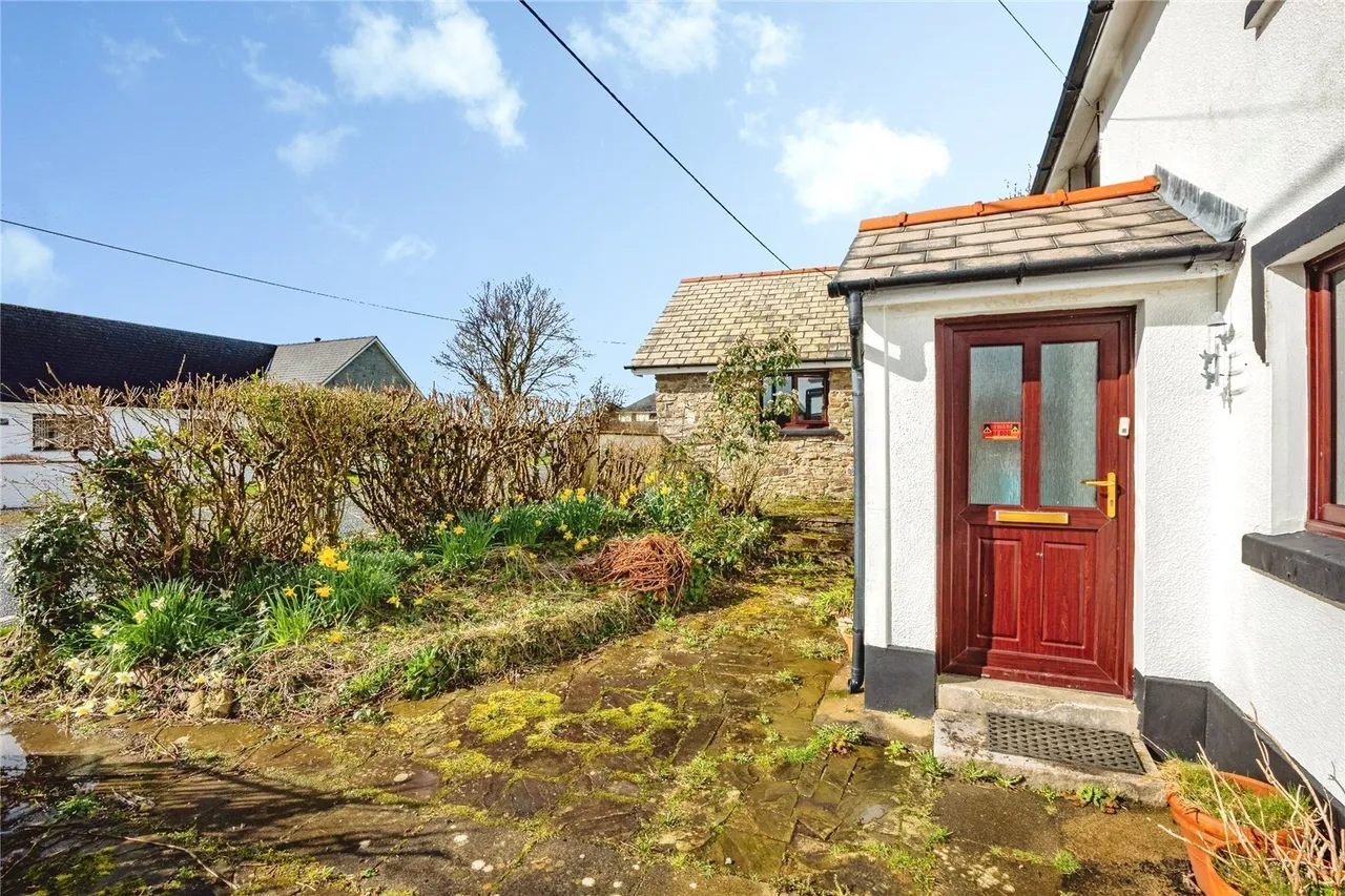 Cwmsychpant, Llanybydder, SA40, photo 41