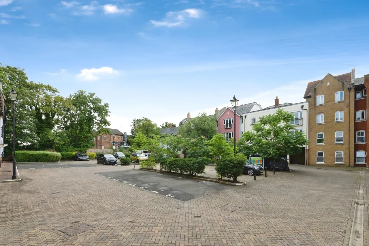 Roche Close, Rochford, Essex, SS4, photo 15