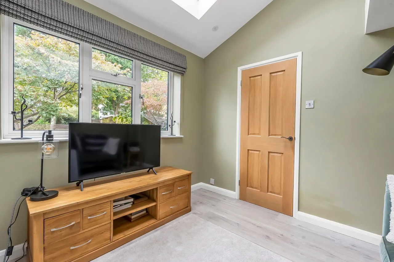 Great Oaks Park, Guildford, GU4, photo 5