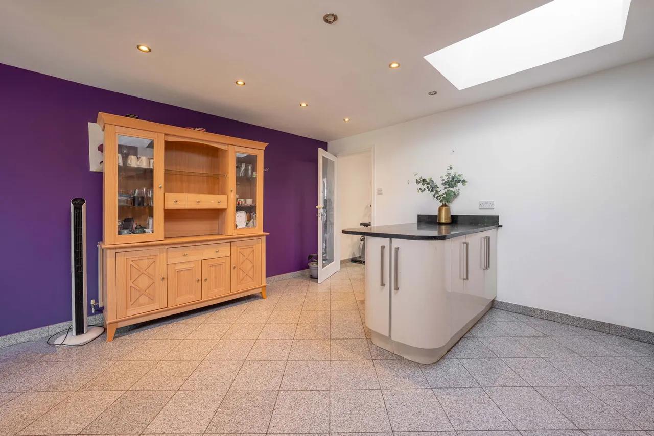 Heathcote Road, Whitnash, Leamington Spa, CV31 2NF, photo 10