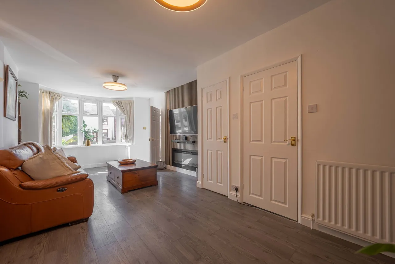 Heathcote Road, Whitnash, Leamington Spa, CV31 2NF, photo 5
