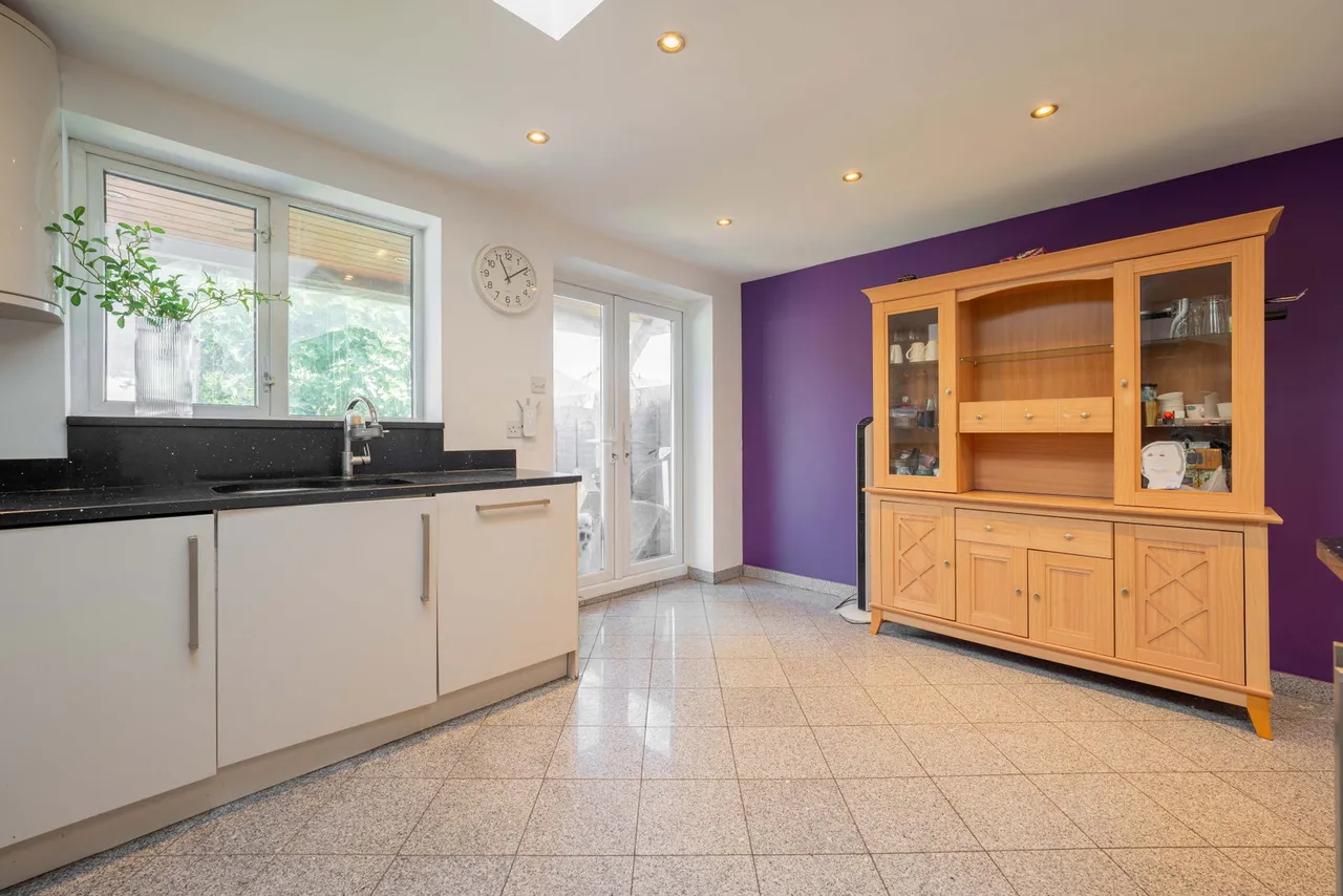 Heathcote Road, Whitnash, Leamington Spa, CV31 2NF, photo 11