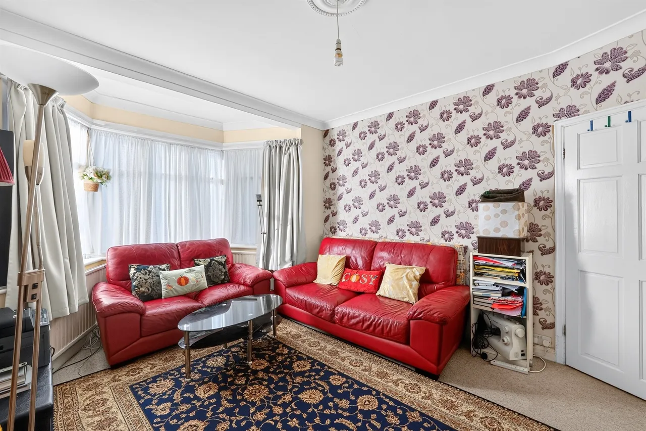 Hartland Way, Morden, SM4, photo 6