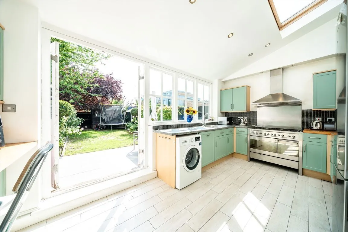 Copthall Gardens, TW1, photo 3
