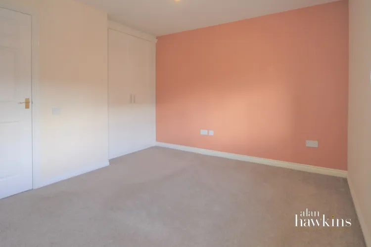Sprats Barn Crescent, Royal Wootton Bassett, SN4, photo 4