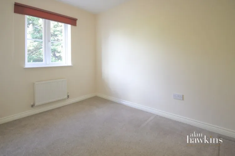 Sprats Barn Crescent, Royal Wootton Bassett, SN4, photo 5