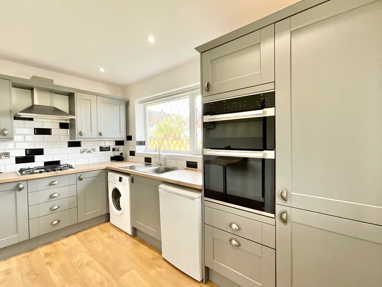 Axon Crescent, Stoke-On-Trent, ST3, photo 2