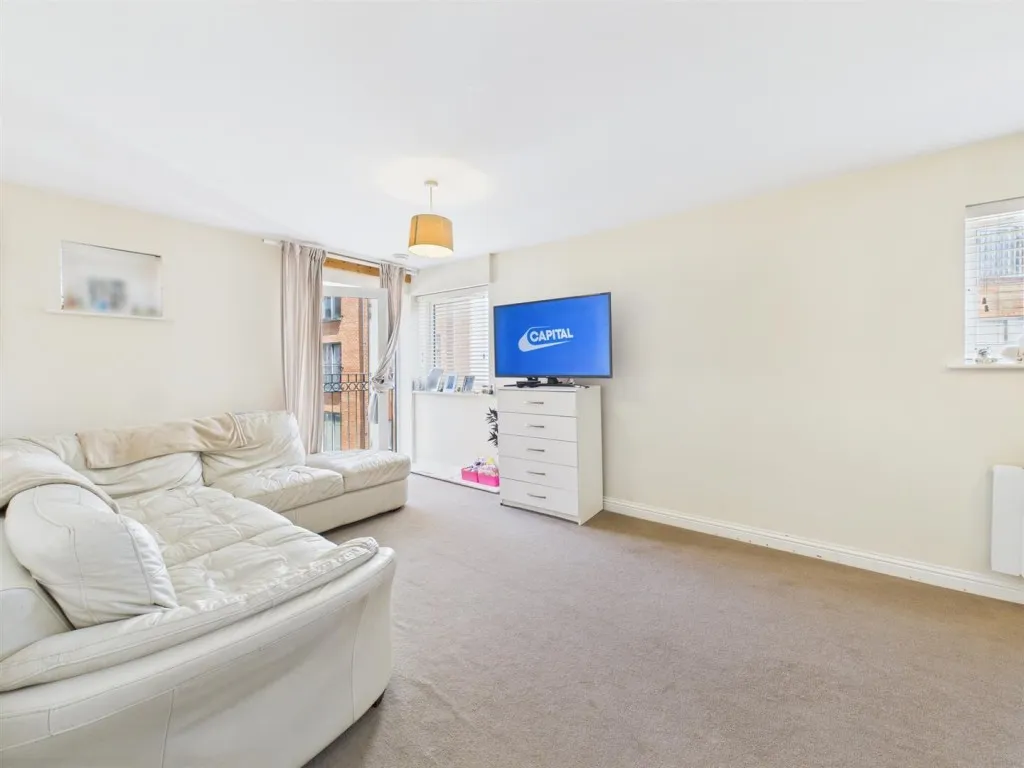 Quercetum Close, Aylesbury, photo 2