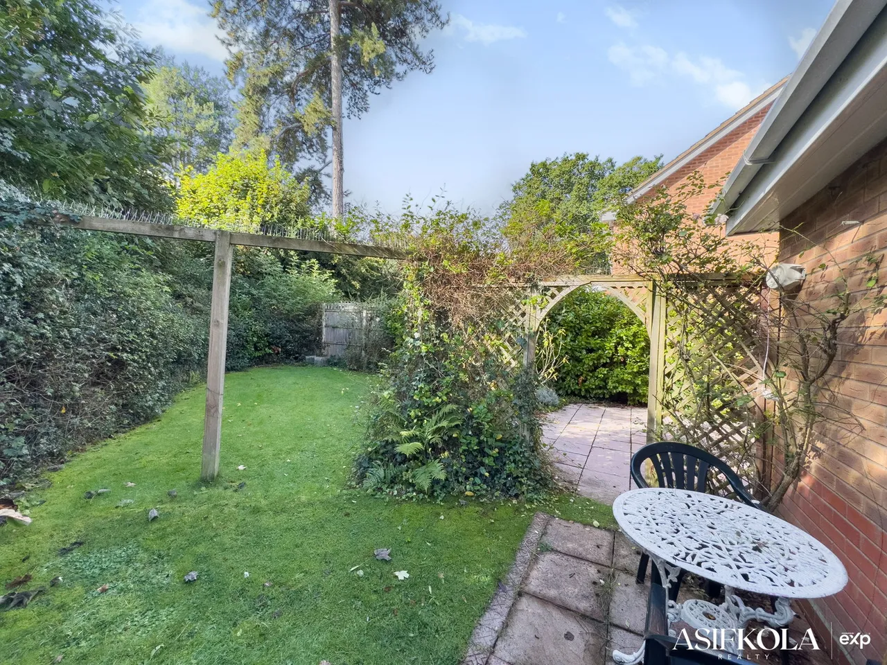 Ashby Court, Hillfield, B91, photo 3