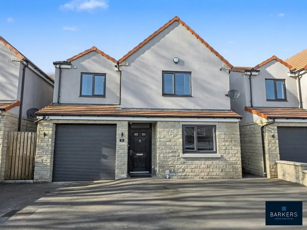 Highmoor Lane, Cleckheaton BD19 6LW, photo 2