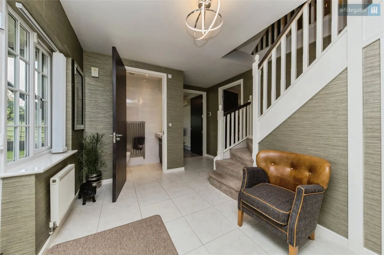 Wychwood Park, Weston, CW2, photo 8