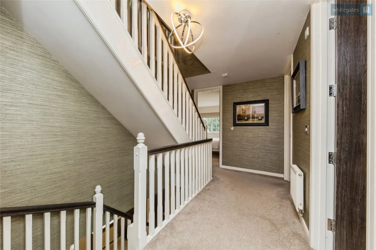 Wychwood Park, Weston, CW2, photo 15