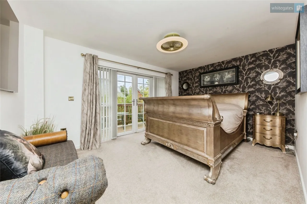 Wychwood Park, Weston, CW2, photo 16