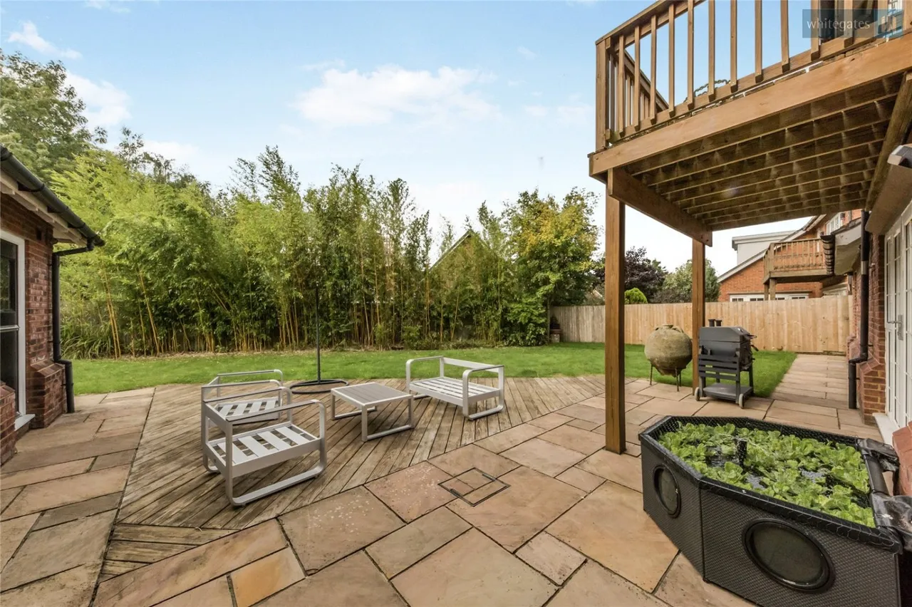 Wychwood Park, Weston, CW2, photo 35