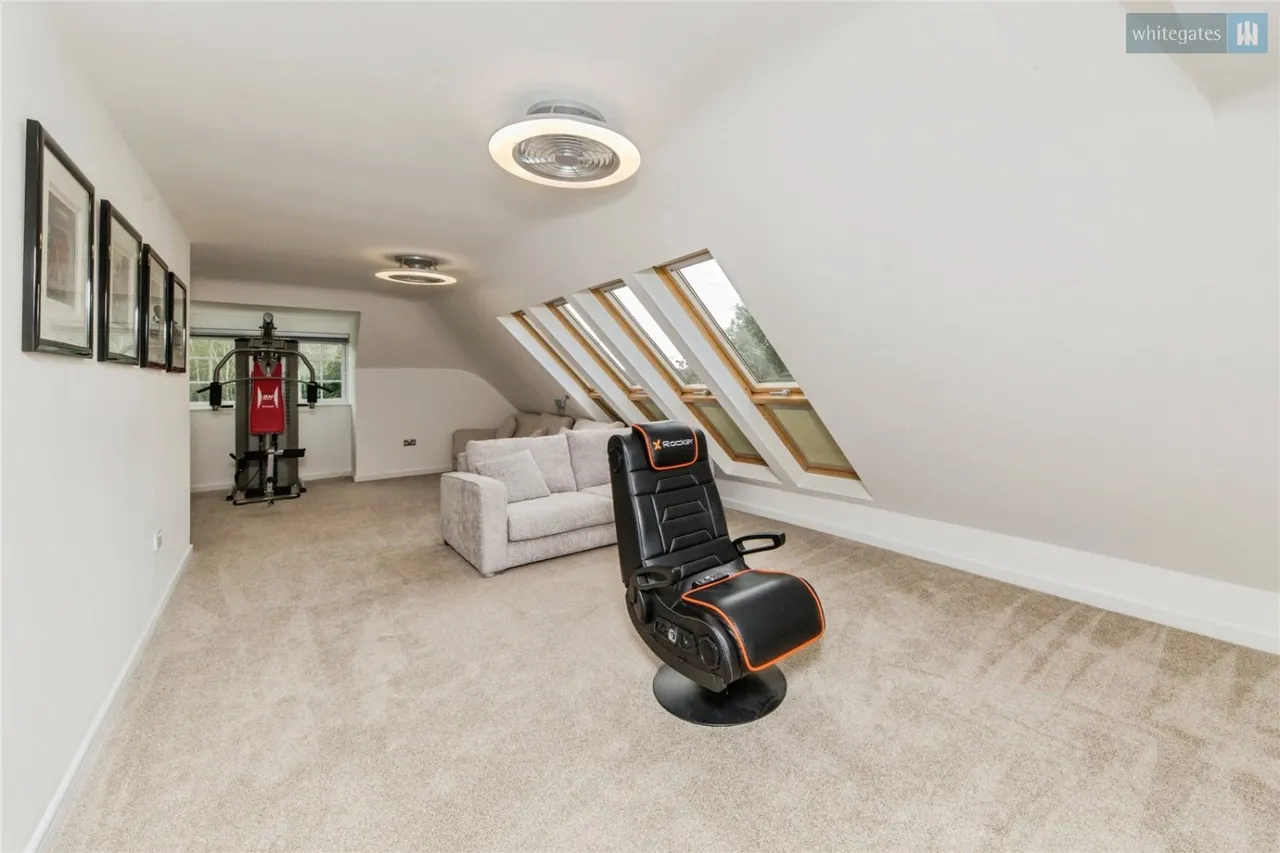 Wychwood Park, Weston, CW2, photo 31