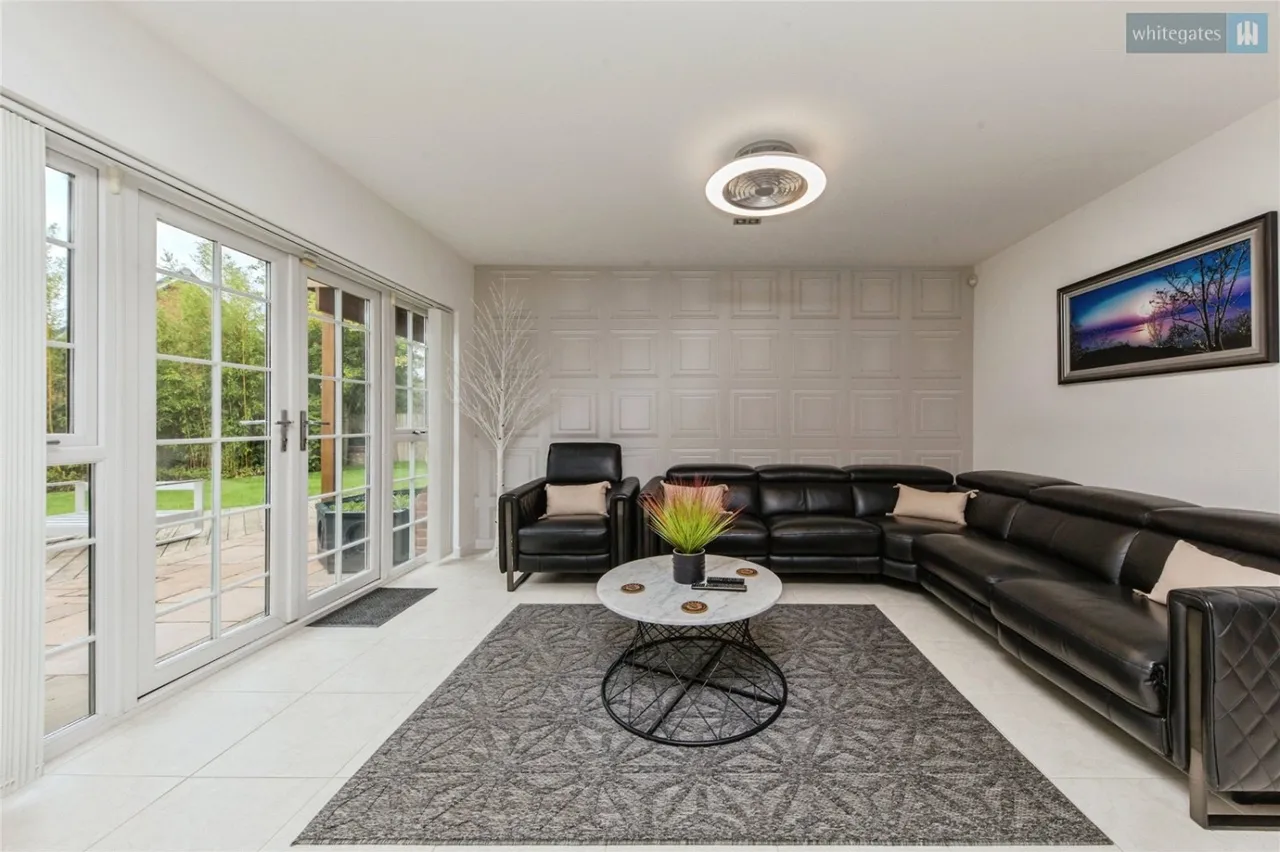 Wychwood Park, Weston, CW2, photo 11