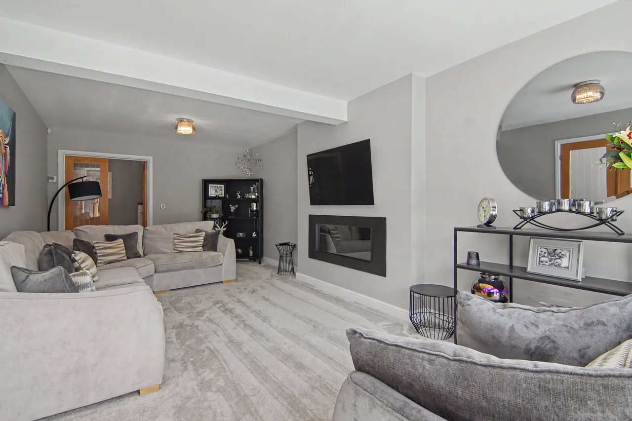 Needlers End Lane, Balsall Common, CV7, photo 17