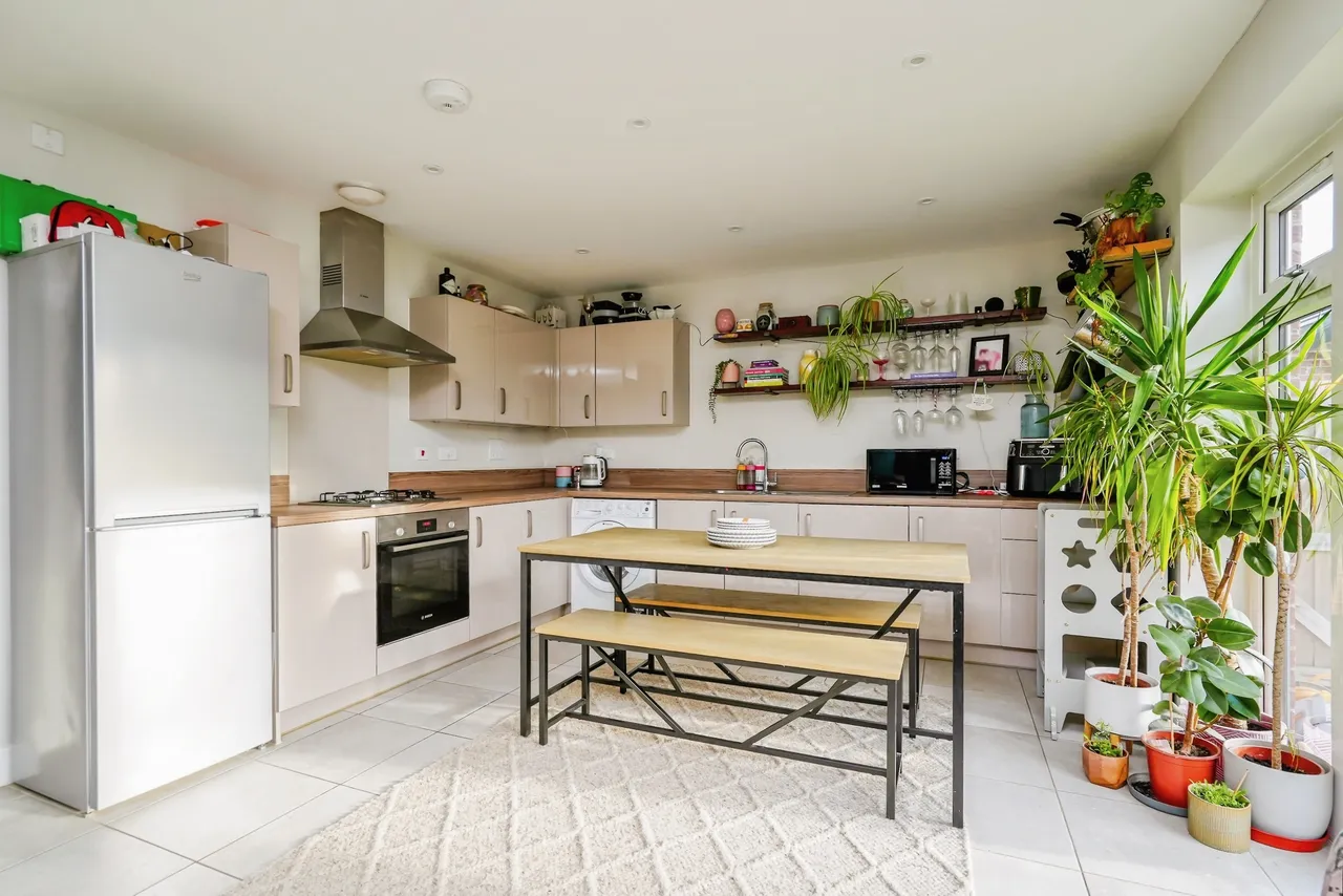 Wheatfield Drive, Witney, photo 8
