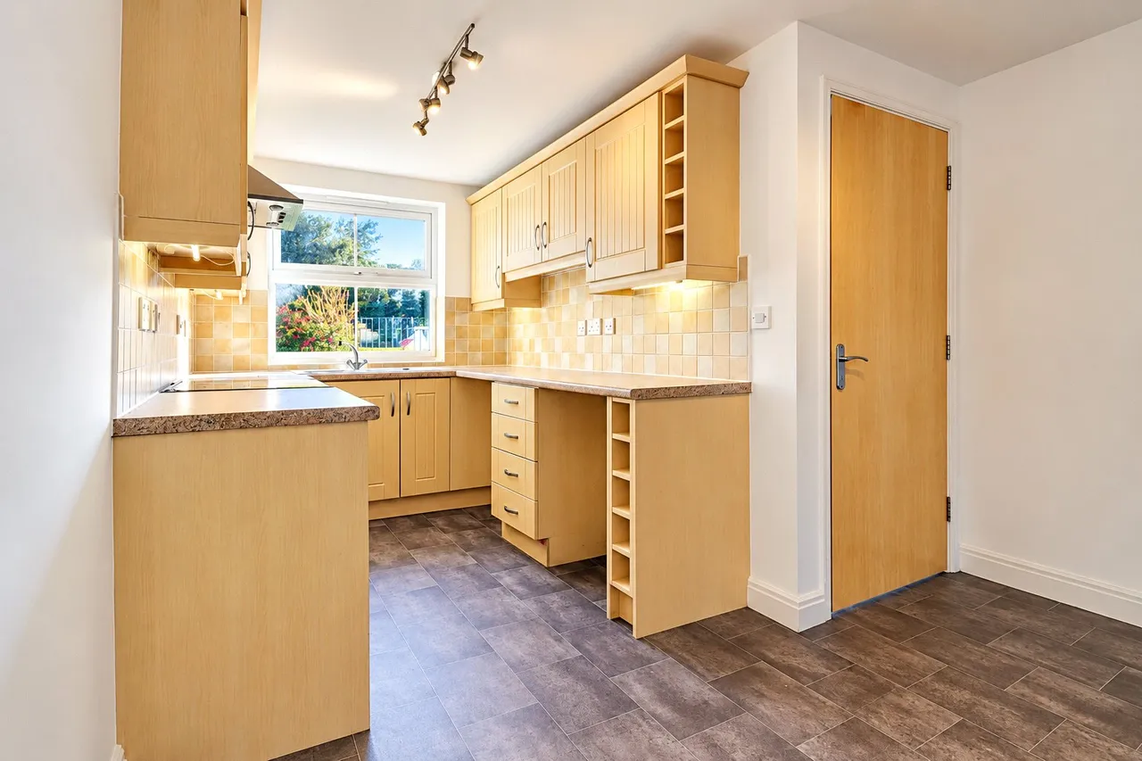 Fulford Close, Bideford, EX39, photo 2