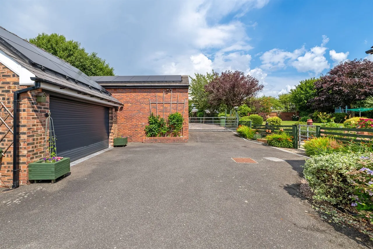 Frodsham, photo 43
