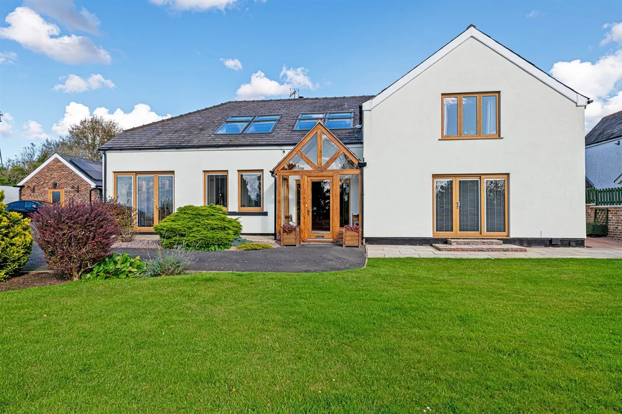 4 bed house for sale, Frodsham