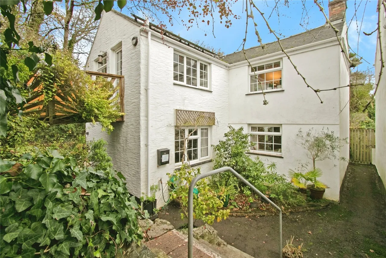 2 bed house for sale, Carnon Valley, Carnon Downs, TR3