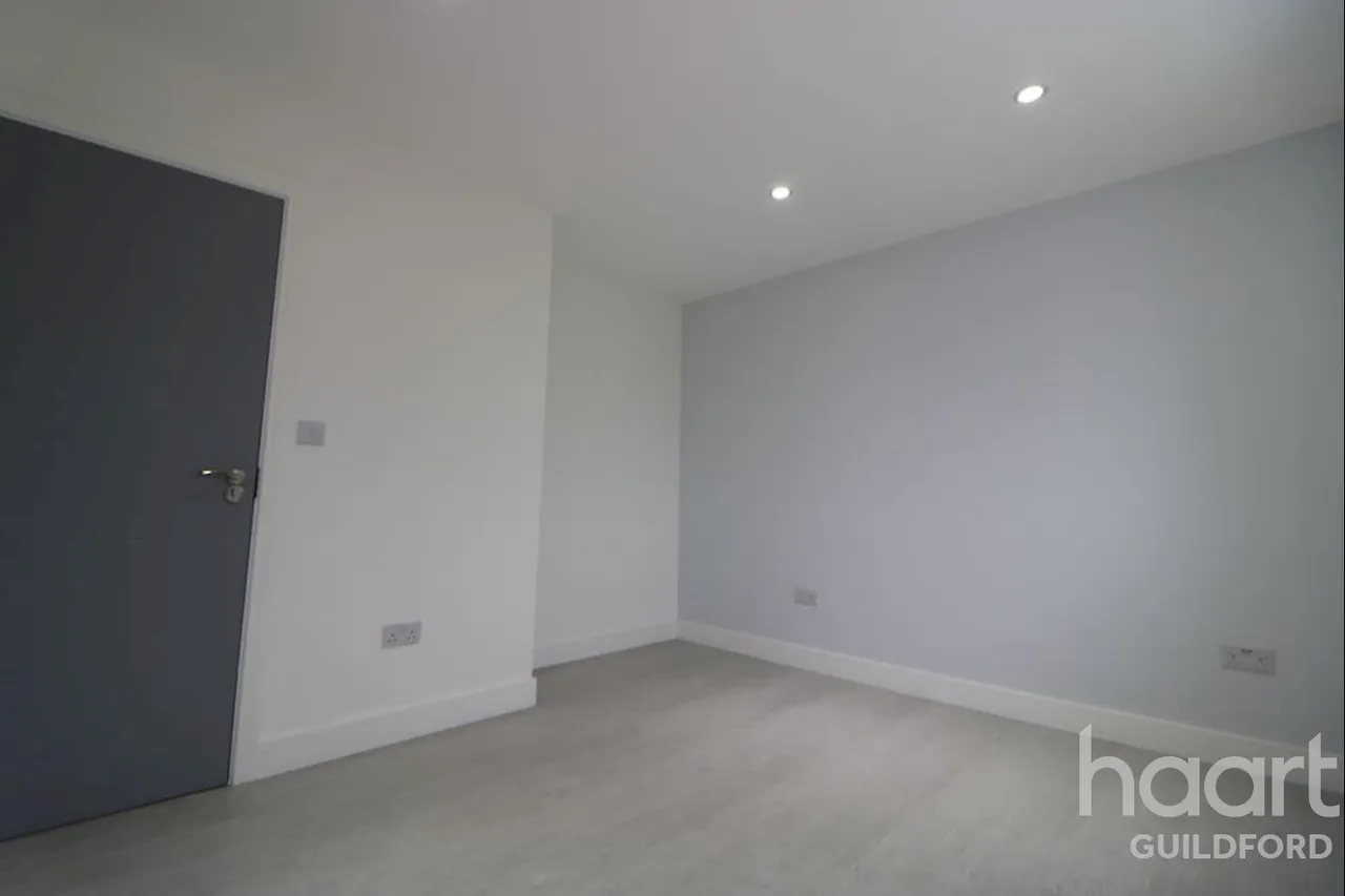 Leefield, GU23, photo 10