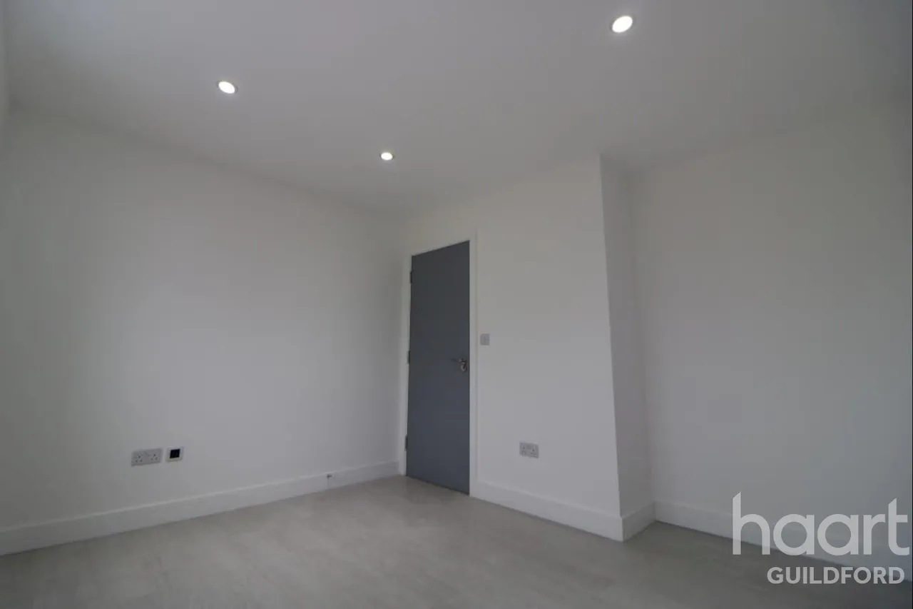 Leefield, GU23, photo 11