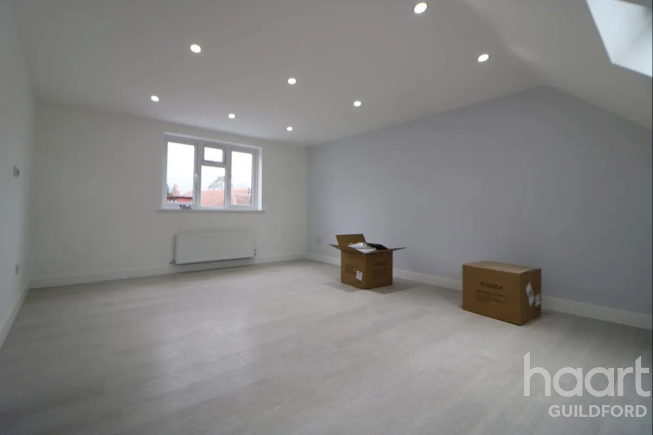 4 bed house to rent, Leefield, GU23