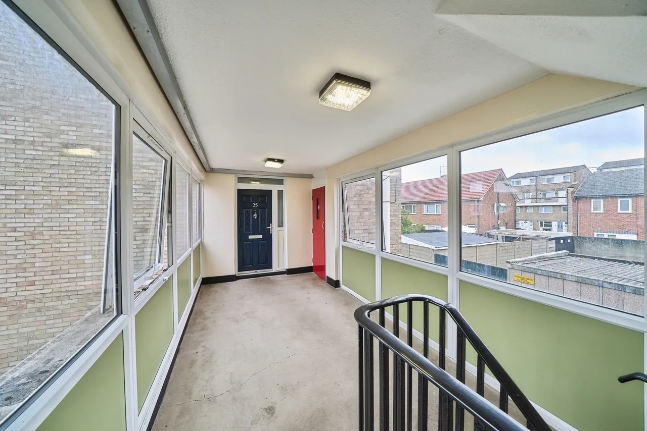 Hatfield Road, London, E15, photo 11