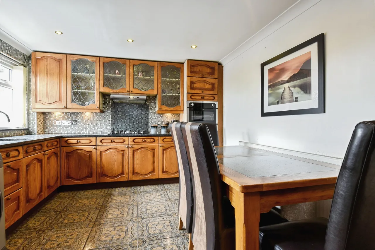 Aneurin Place, Ebbw Vale, photo 6