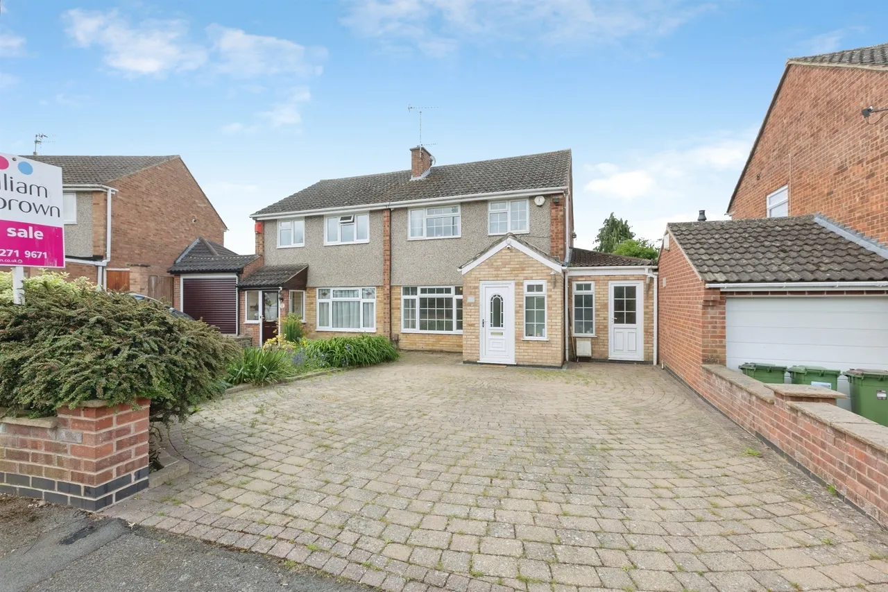4 bed house for sale, Walnut Grove, Glen Parva, LE2