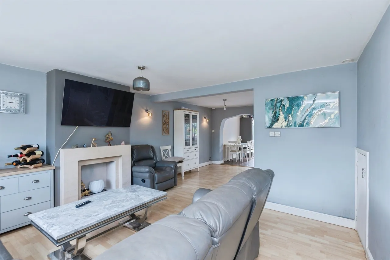 Walnut Grove, Glen Parva, LE2, photo 11