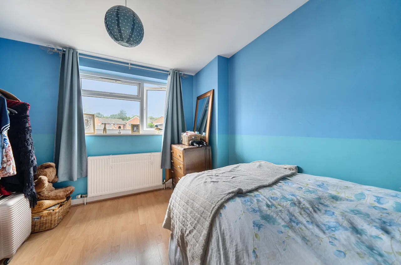 Estcots Drive, East Grinstead, West Sussex, RH19 3DB, photo 8