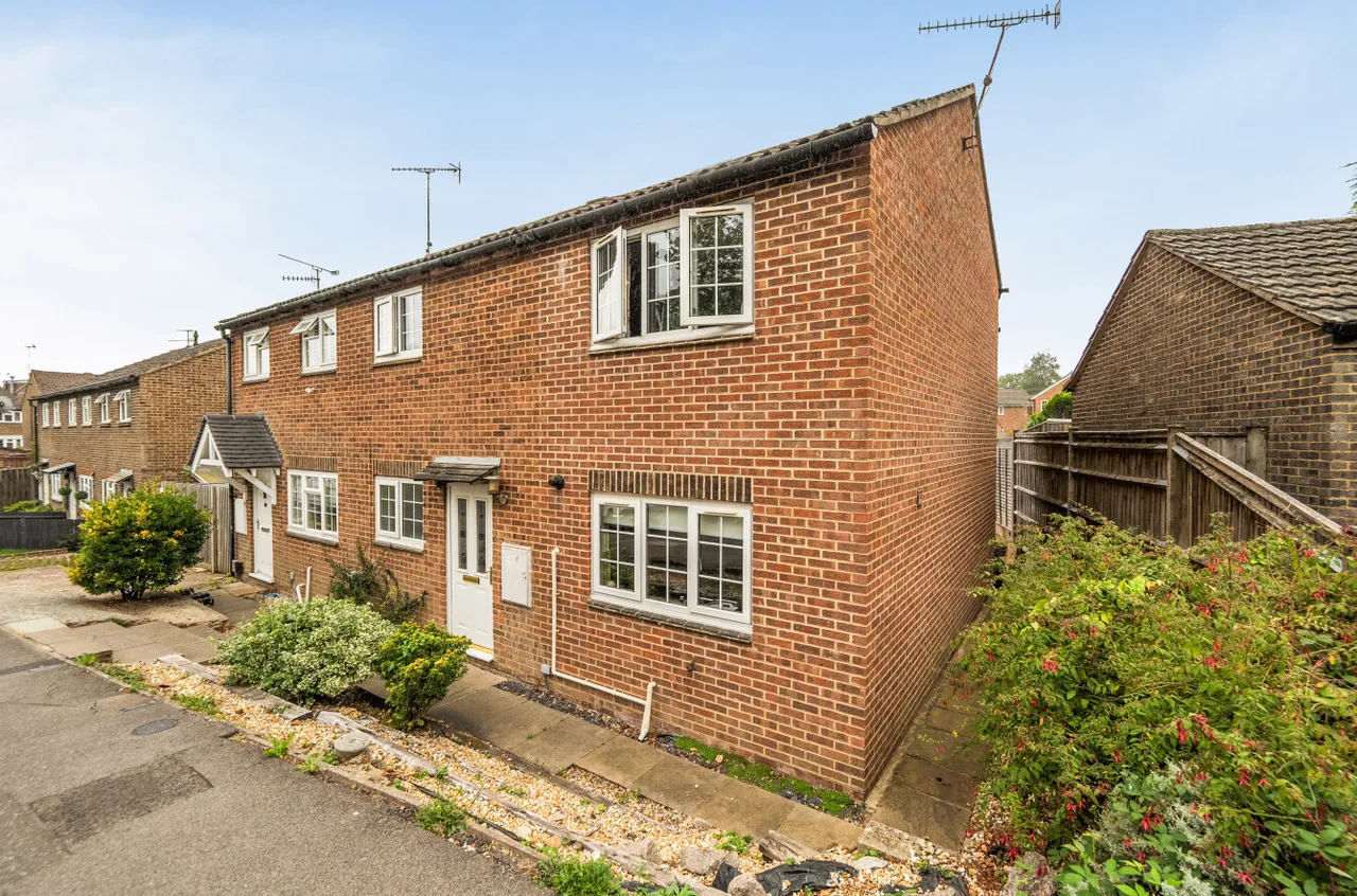 Estcots Drive, East Grinstead, West Sussex, RH19 3DB, photo 22