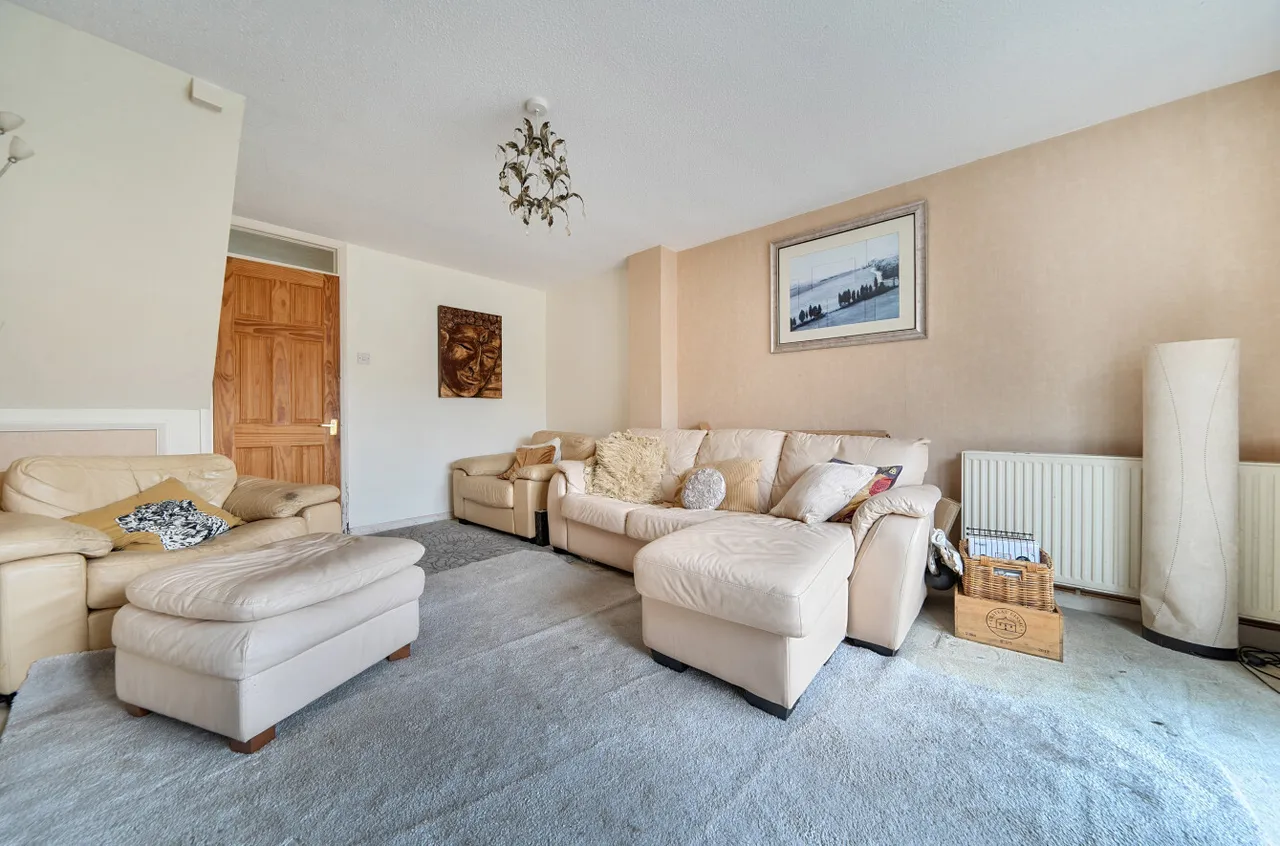 Estcots Drive, East Grinstead, West Sussex, RH19 3DB, photo 18