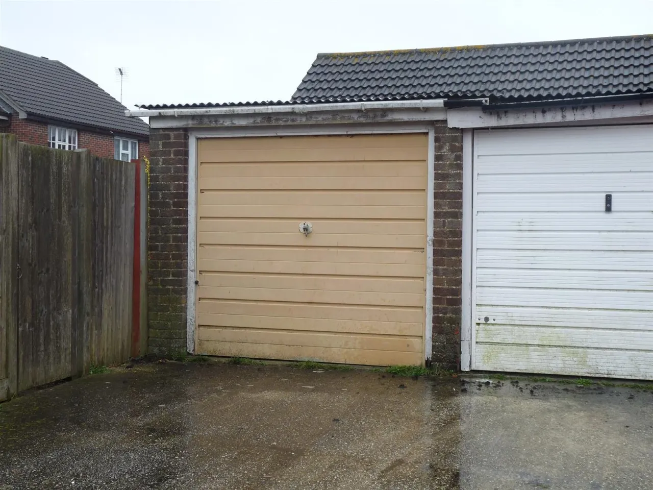 property to rent, Garage, Timberleys
